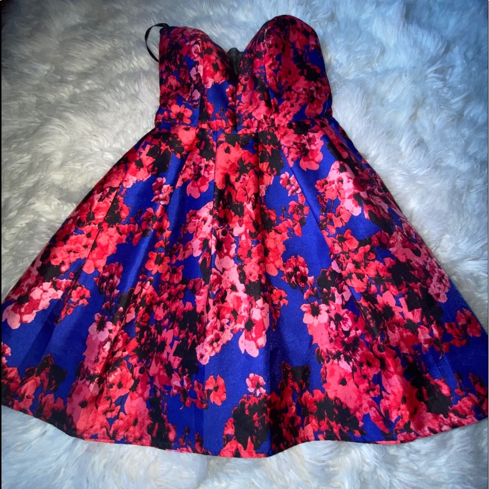 ❤️🖤💙Multicolored Strapless Junior Dress